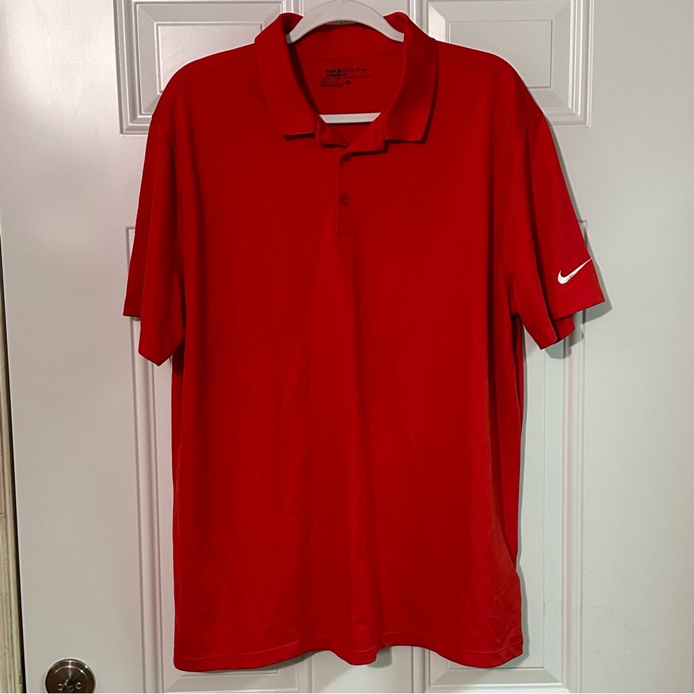 Nike Shirt Mens XL Short Sleeve Golf Lightweight Dri-Fit Red Casual